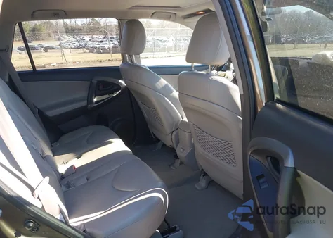 2009 Toyota Rav4 Limited V6 z USA, uszkodzony, nr VIN JTMBK31V195072064